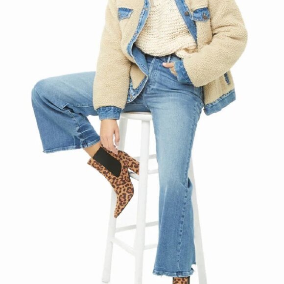 New Forever 21 High Rise Flare Ankle Jeans - Picture 1 of 11